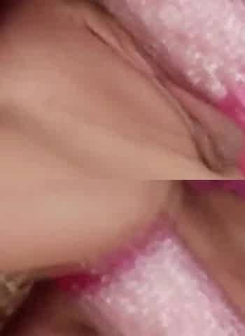 Young Blonde Babe Fingers Herself to Climax