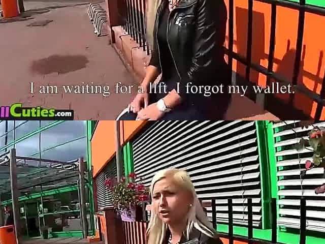 MallCuties - Teen gilrs screwing on public