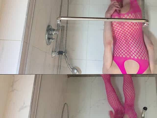 Bathroom Time with a Large Wang Anal Stretch