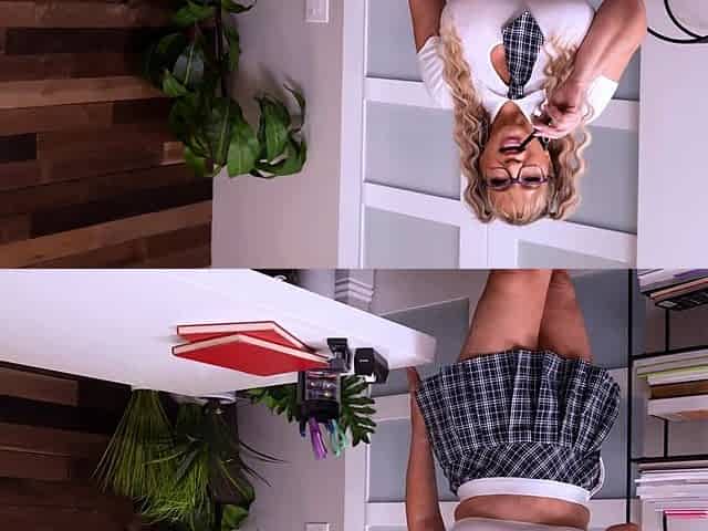 Sexy Teach and MILF Melony Melons Masturbates With BIG