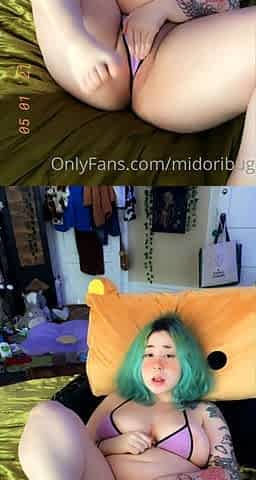 Big boobs milf masturbates with her dildo