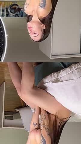 He Gets Turned on While on a Video Call, so I Give Him a Blowjob on the Balcony.