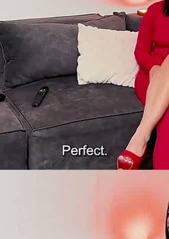 Super Sexy Photographer Seduces His Big Ass Model to Fuck Him