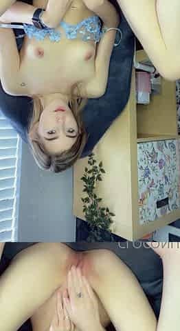 Amateur Webcam Teen Masturbates And Teases