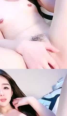 Beauty small tit amateur teen masturbating her shaved pussy
