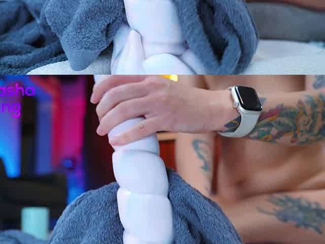 Slow Anal Stretching on Stream (high Quality)