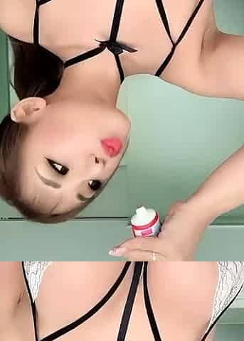 Big boobs milf masturbates with her dildo