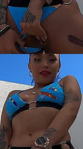 Sexy Tattooed Babe Strips off and Starts Riding a Loaded Rod