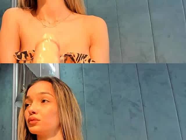 Amateur Webcam Teen Flashes Masturbates