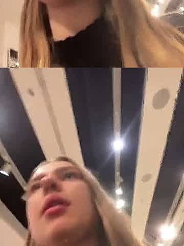 Extraordinary masturbate inside down in public. Jucielussie