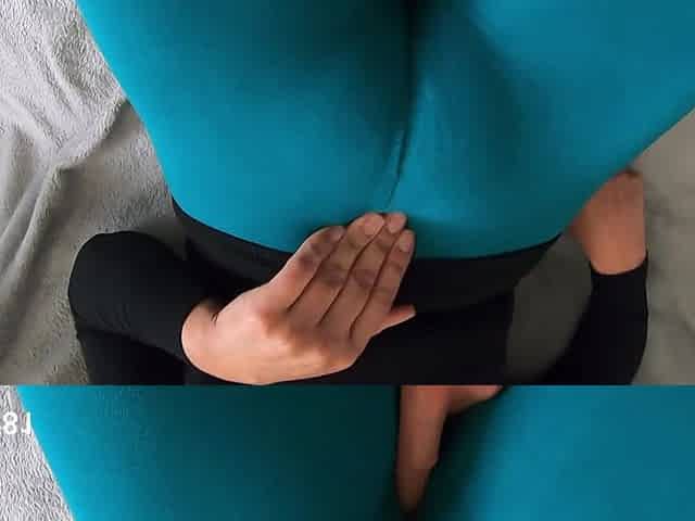 My friend's stepmom makes me touch her big pussy and I put two fingers