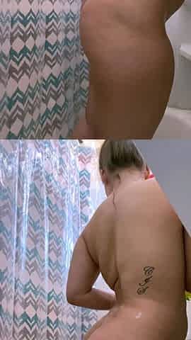 Blonde solo jerking off