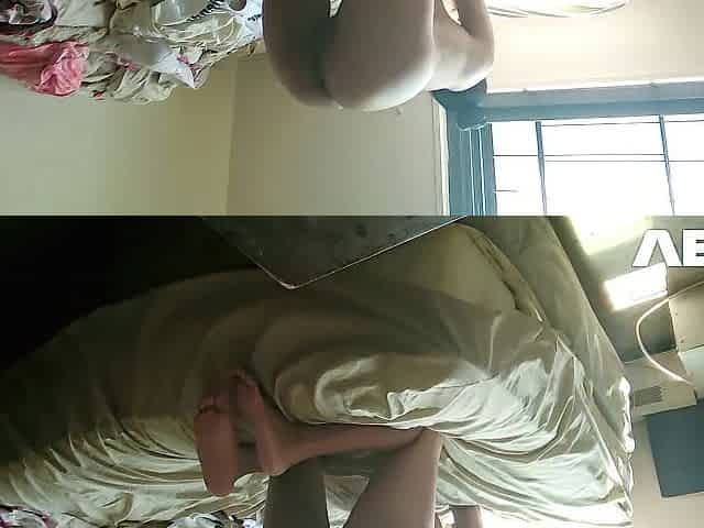 OBSCENE ROOM Livecam Female Getting Large Rod From Her Neighbour Amateur