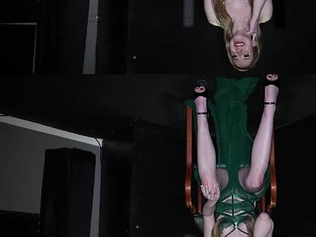 The hottest milf Alaina Taylor gets fucked through the gloryhole