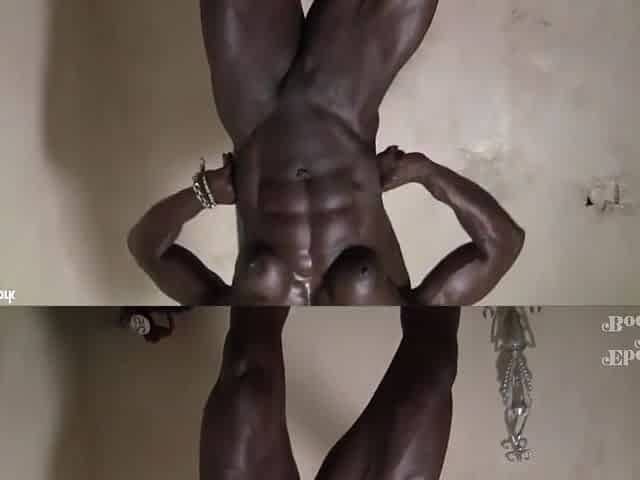 Ebony Warrior With An Unreal Ripped Physique
