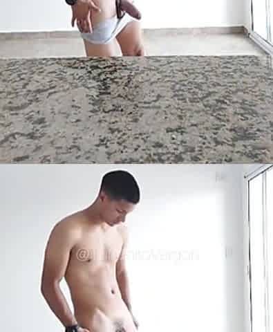 Latino Vergon mostrando su Hermoso Cuerpo