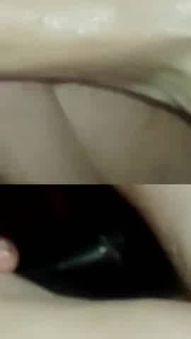 Barefoot and Oiled Footjob with Fantastic Cumshot