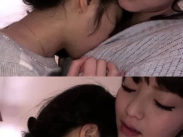 Sexy amateur lesbians fingering and licking pussy
