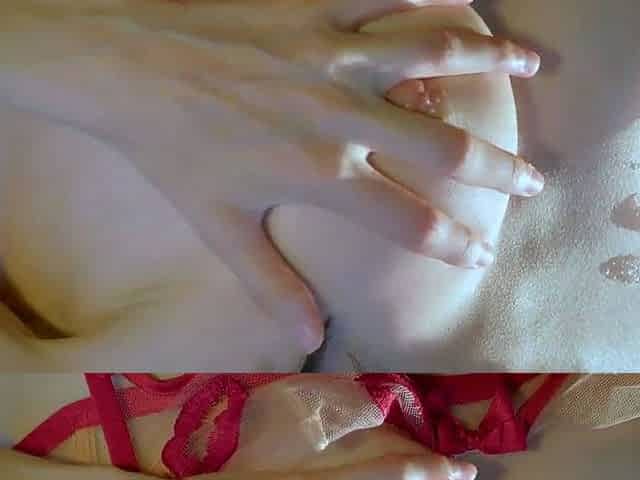 Leona Mia's Steamy Solo Seduction