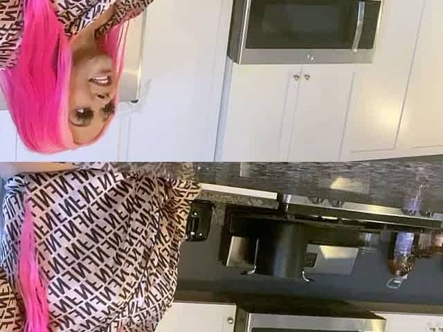 Amateur redhead MILF has facial