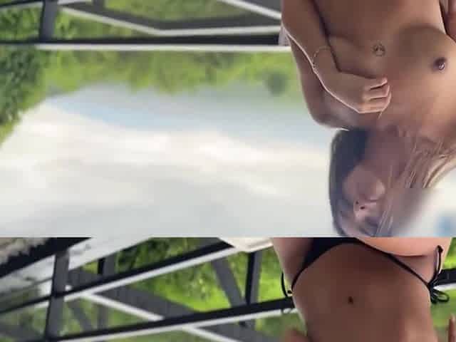 Samy Sun In Giving My Photographer A Delicious Blowjob!