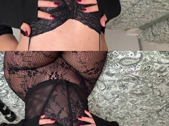 Young And Beautiful Blonde Girl Masturbates And Squirts - Ivyandnina