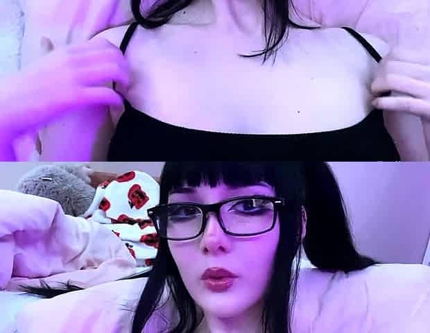 Young amateur teen in solo masturbation getting kinky