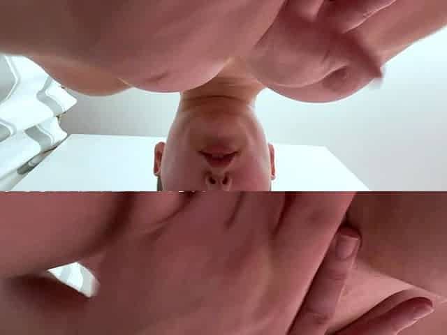 Close up MILF masturbation