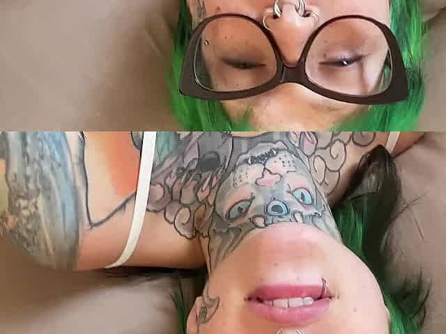 Gothslut has Intensive bang during the time that wearing white underware and glasses