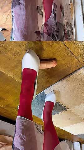 I've your balls below my heel.