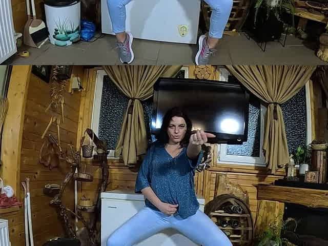 Cameltoe MILF Twerks in Jeans - Blowjob & Cum All Over My Puffy Jacket 334