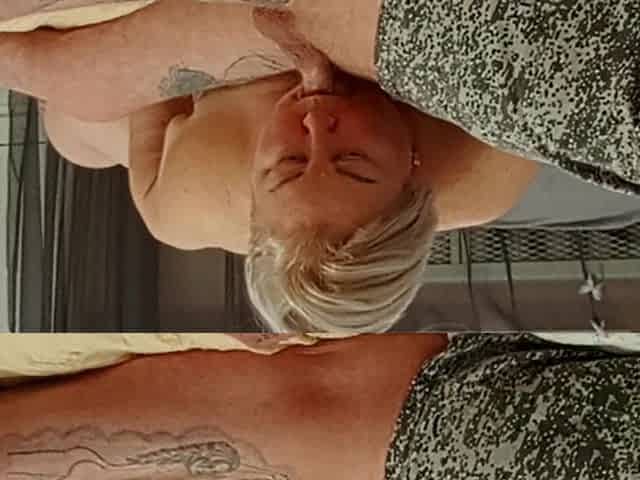 Cumming After a Deep Blowjob From My Stepmom