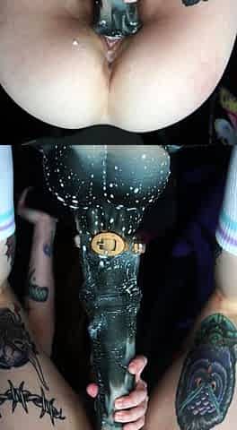 Busty amateur play wet body and masturbates toys on webcam