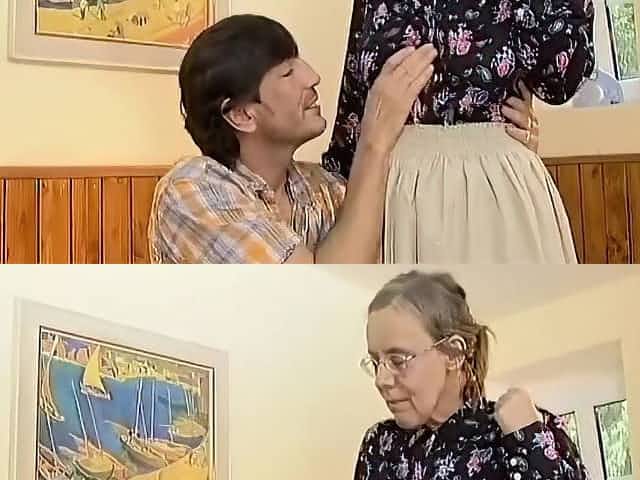 Hairy mature lady gets her asshole deep fucked