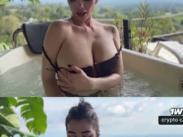 Alanna Gomez In I Fuck A Big-titted Colombian Milf In The Hotels Public Jacuzzi