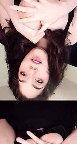 Big boob brunette masturbates on webcam