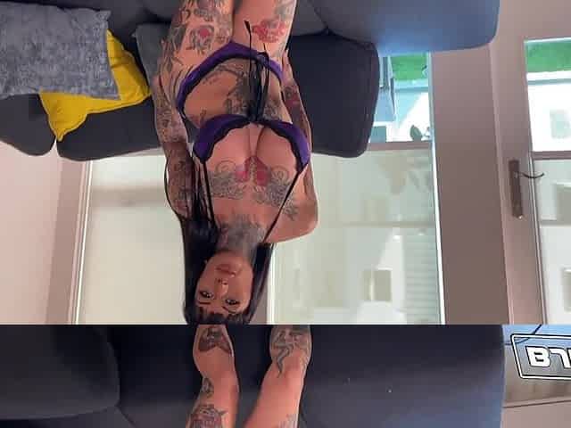 large titted tattoo wench sucks large wang