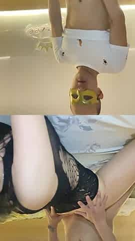 Girl Spreads Her Legs Wide Open for Him to Shoot a Big Gun Into Her Plump Pussy