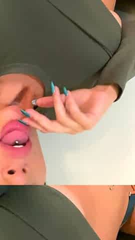 Close up cock jerking solo