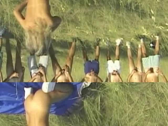 Blonde Babe Drinks Dripping Piss Bowl in Wild Outdoor Gangbang