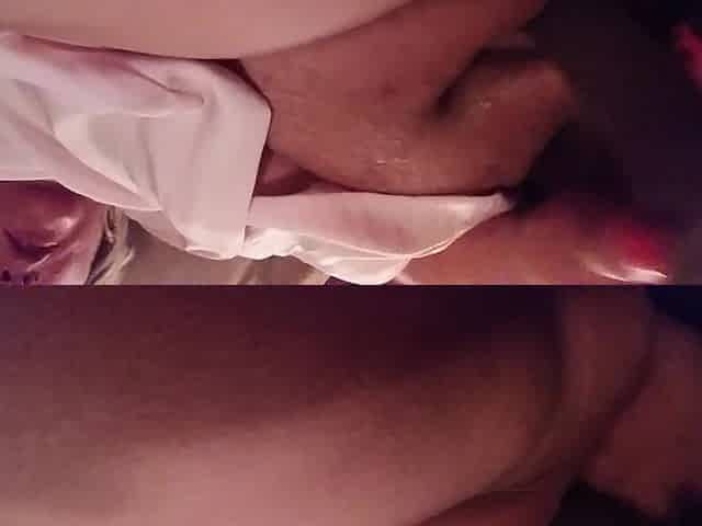 Plump oozing soaked twat gets a loud moist penetration by sextoy