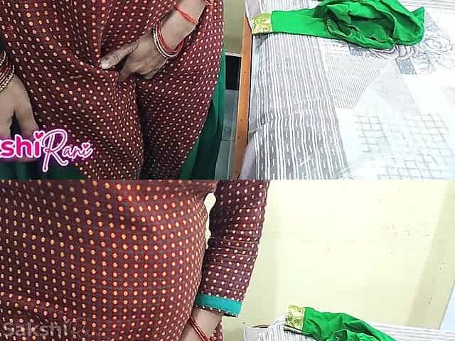 Desi Aunty Sex Video, Aunty Came to Pee Hairy Pussy