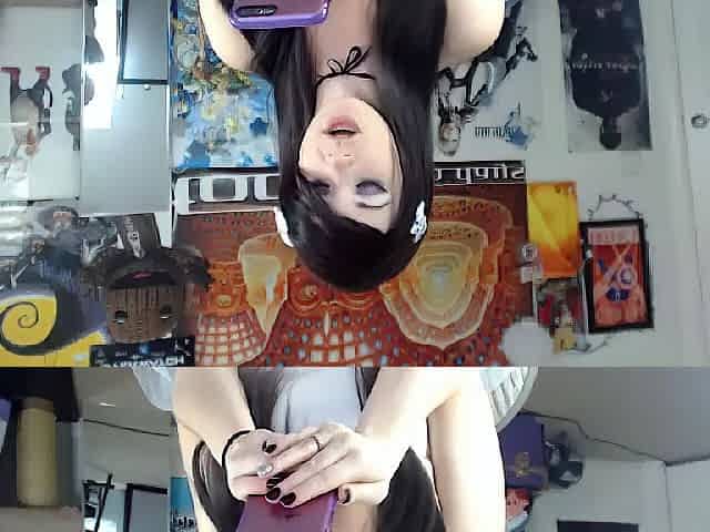 Amateur Webcam Teen Masturbates And Teases