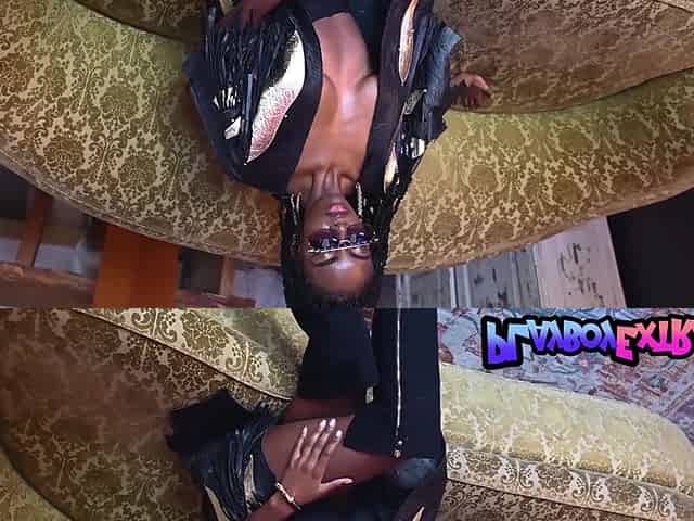 Confident ebony teen shows her black cunt