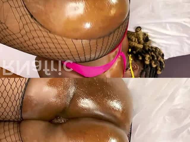 Amazing Threesome with Sexy Ebonies