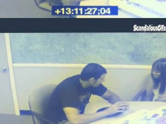 Black wench sucks coworkers hard dong