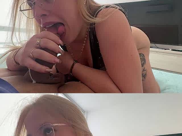 A Large Butt size xl Get on her face : KIRA BLOND