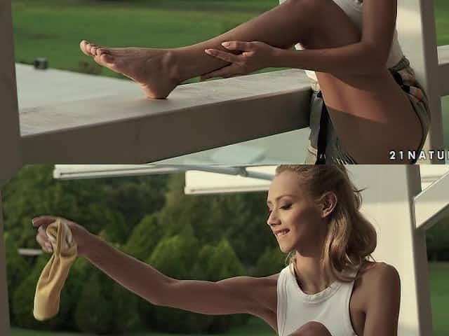 Lucky guy gets to finish on Veronica Leal's perfect feet