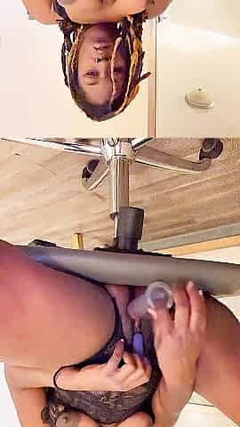 Fresh toys to play with my twat????????