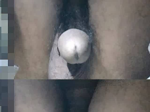 Older chap pissing ???????? Very Close Up